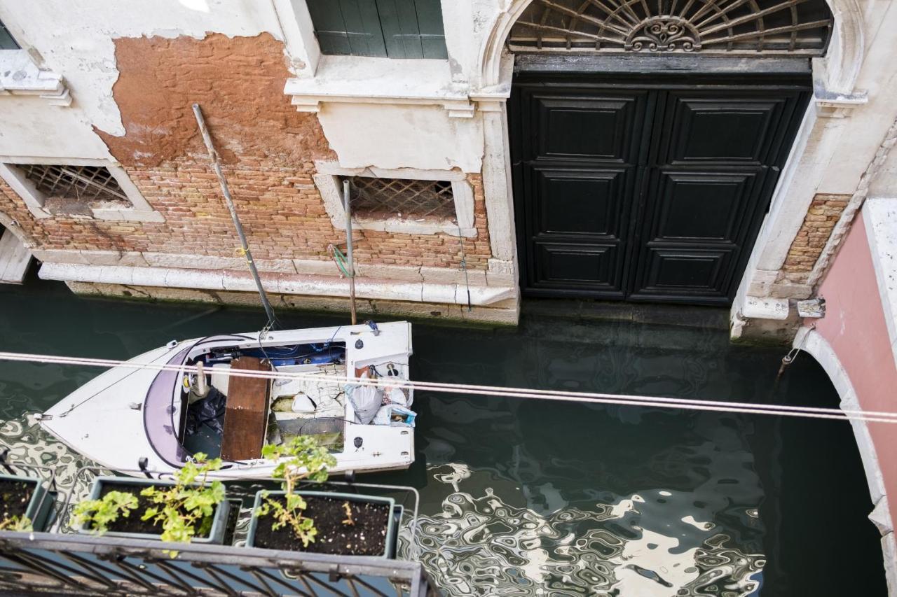 Apartamento Rialto Corte Dei Sansoni Canal View By Wonderful Italy Venecia Exterior foto