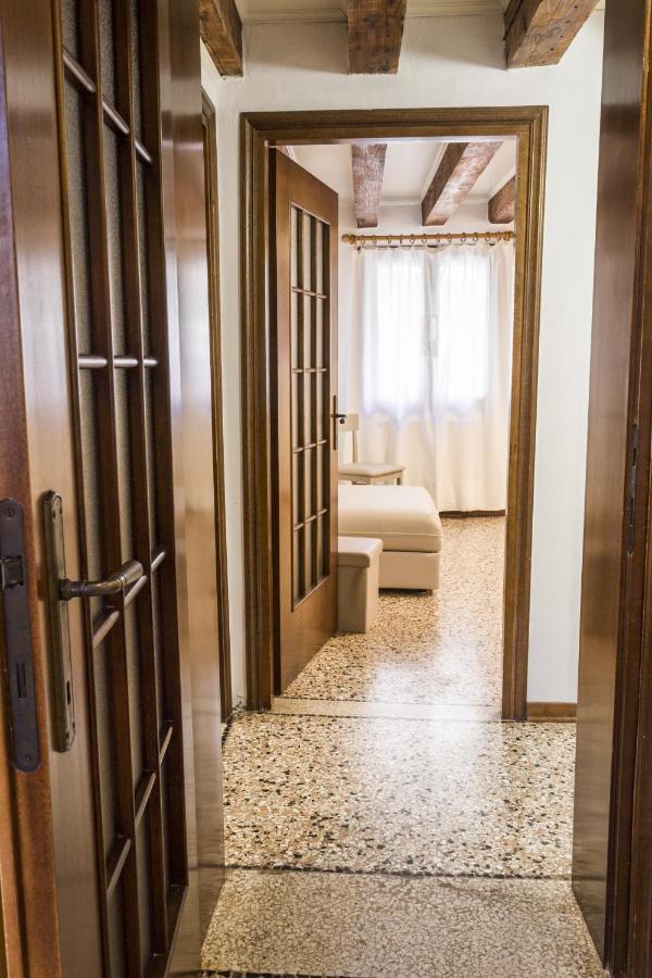 Apartamento Rialto Corte Dei Sansoni Canal View By Wonderful Italy Venecia Exterior foto