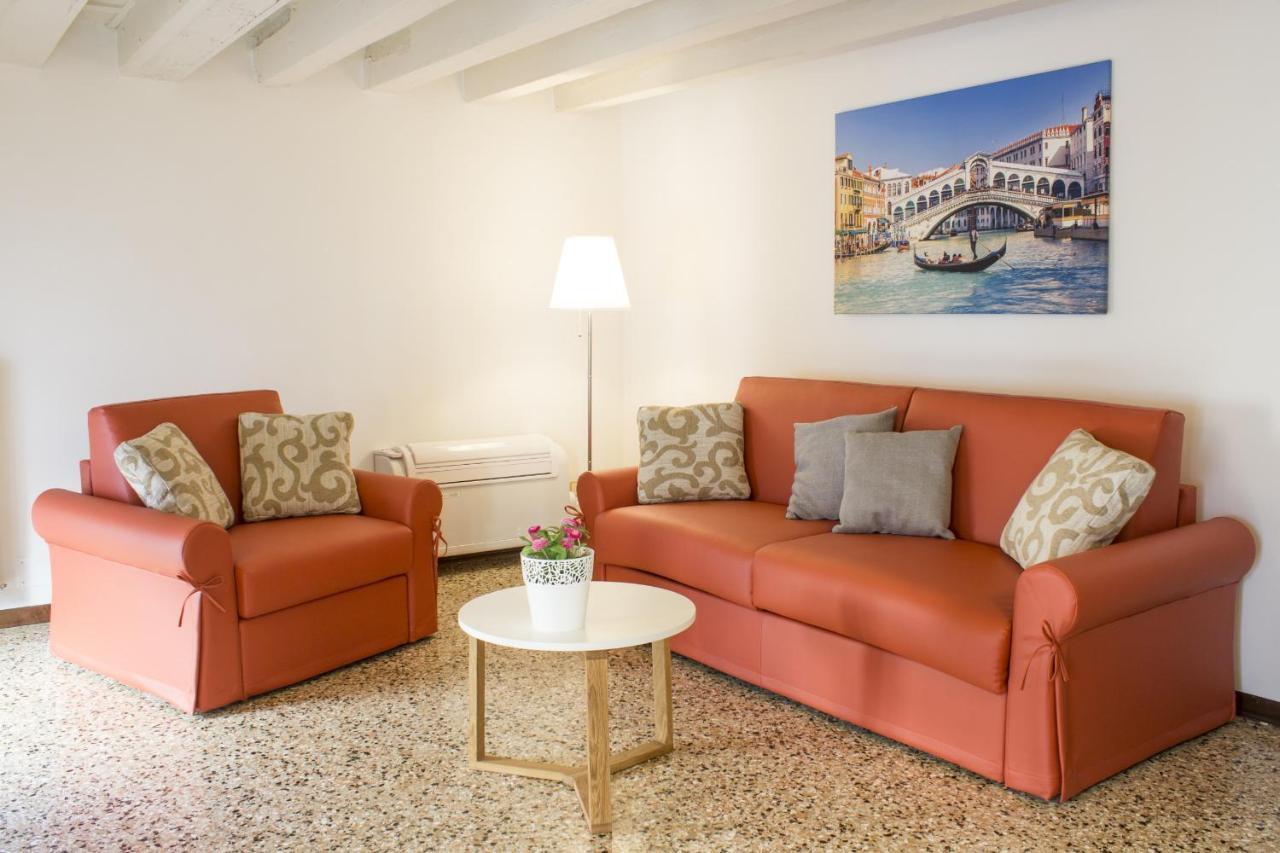 Apartamento Rialto Corte Dei Sansoni Canal View By Wonderful Italy Venecia Exterior foto